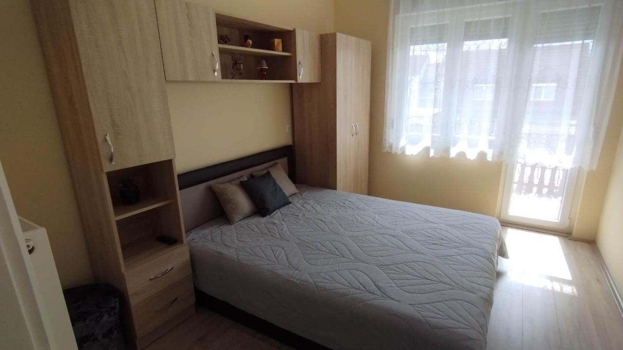 Apartament Lea *