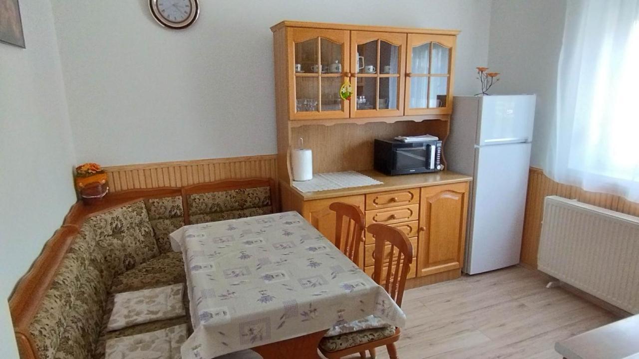 Apartament Lea *